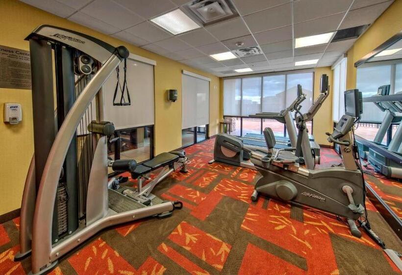 هتل Courtyard By Marriott Midland