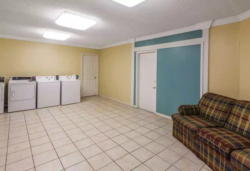ホテル Days Inn By Wyndham Natchitoches