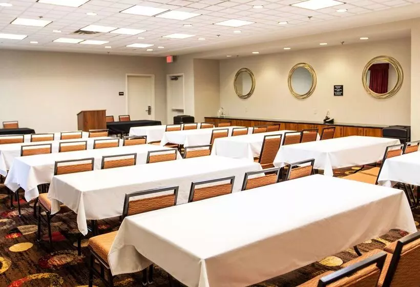 ホテル Hampton Inn Gloucester