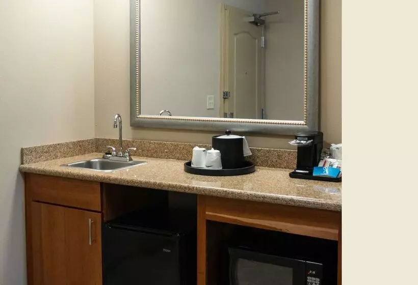 ホテル Hampton Inn Gloucester