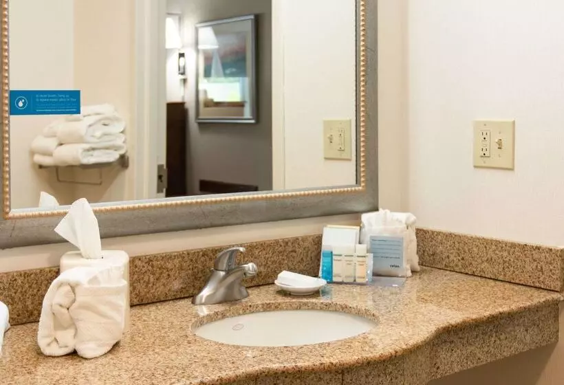 ホテル Hampton Inn Gloucester