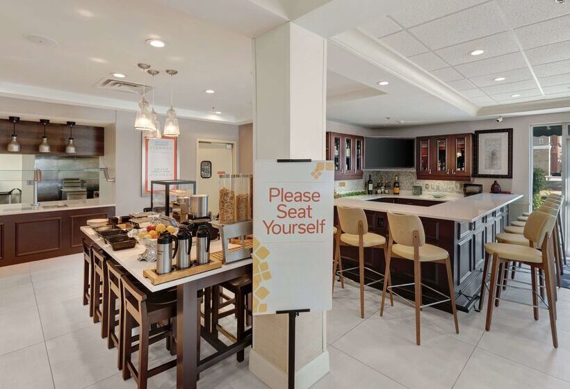 בית מלון כפרי Hilton Garden Inn Oklahoma City North Quail Springs