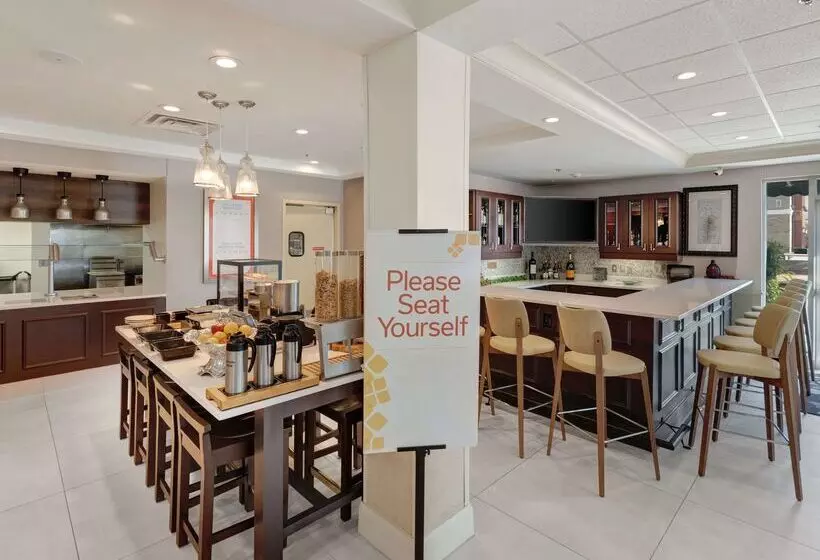 호텔 Hilton Garden Inn Oklahoma City North Quail Springs