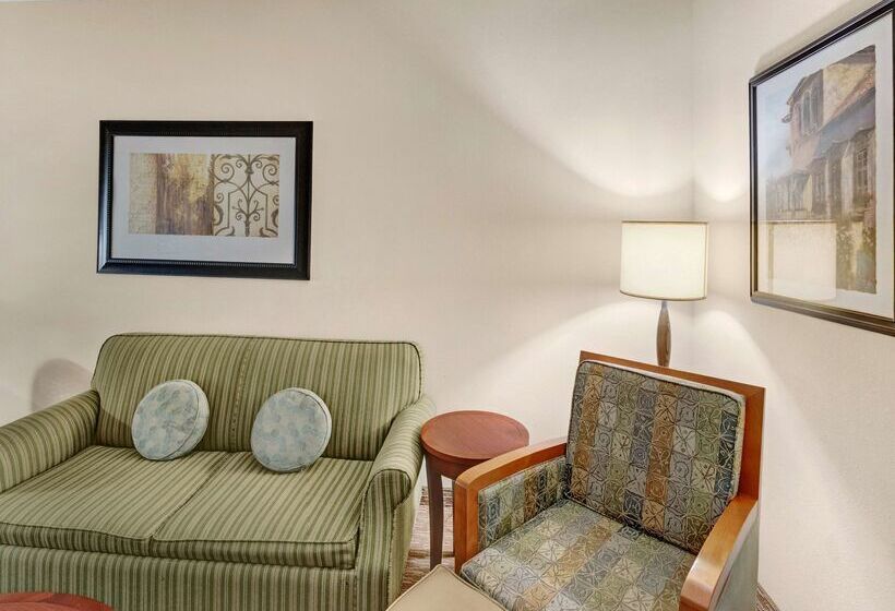 בית מלון כפרי Hilton Garden Inn Oklahoma City North Quail Springs