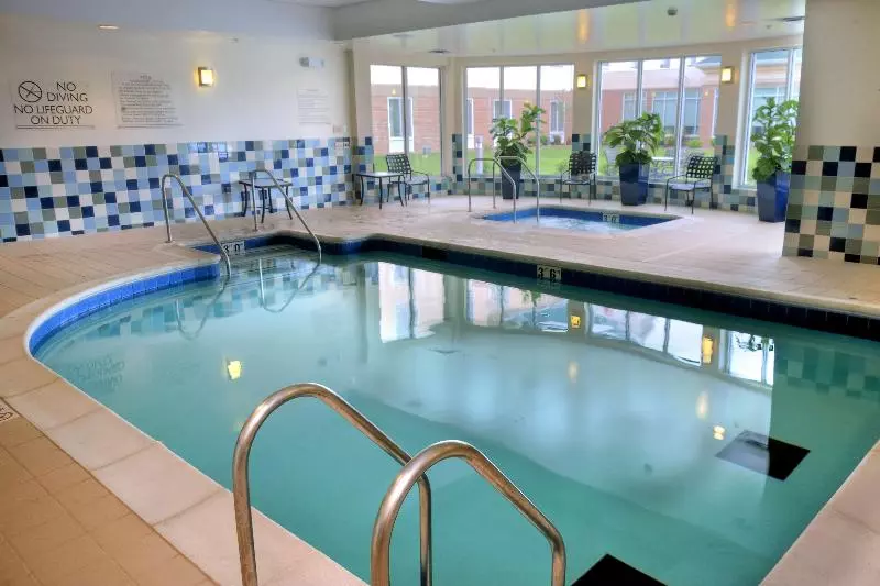 Отель Hilton Garden Inn St. Louis Airport