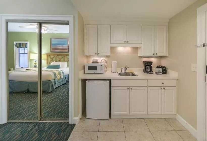 هتل Holiday Inn Club Vacations South Beach Resort, An Ihg