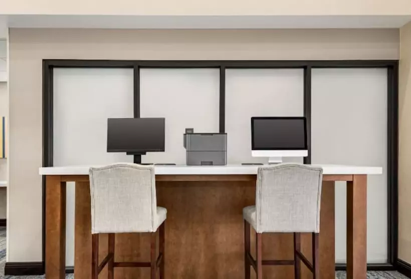 هتل Holiday Inn Express & Suites Mobile West I 10, An Ihg