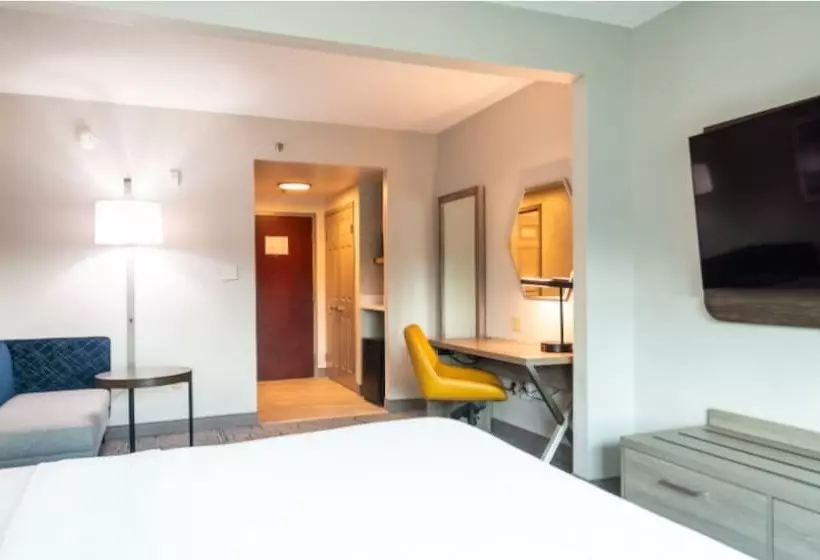 هتل Holiday Inn Express & Suites Mobile West I 10, An Ihg