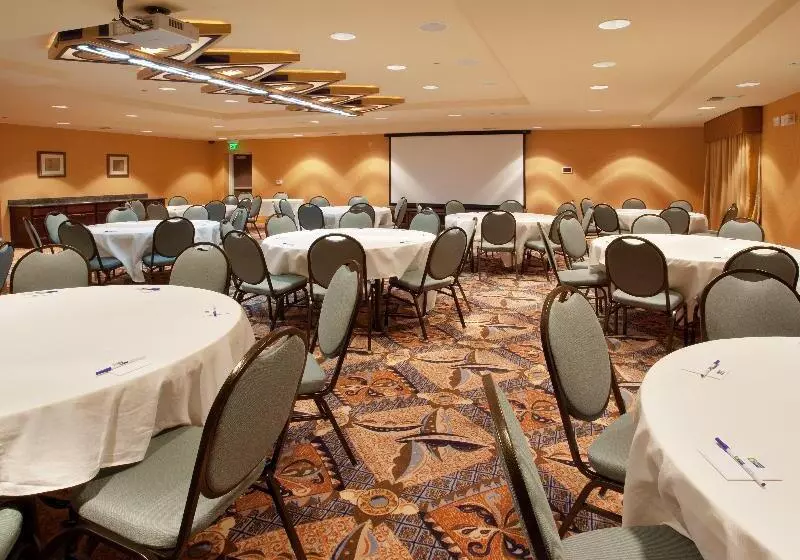 호텔 Holiday Inn Express & Suites Sacramento Ne Cal Expo, An Ihg