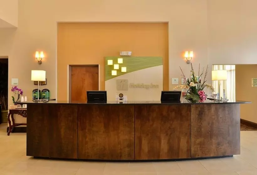 هتل Holiday Inn Montgomery South Airport, An Ihg