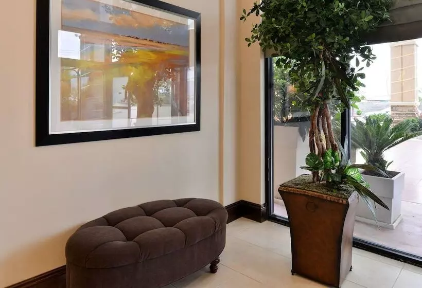 هتل Holiday Inn Montgomery South Airport, An Ihg