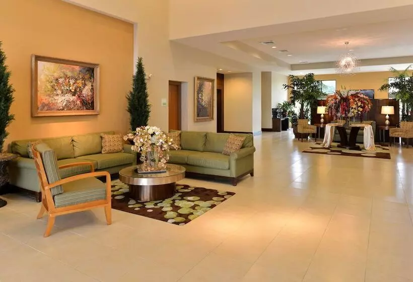 هتل Holiday Inn Montgomery South Airport, An Ihg