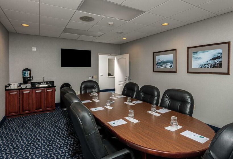 בית מלון כפרי Homewood Suites By Hilton Portland