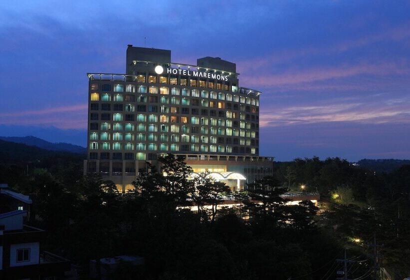 Отель Maremons
