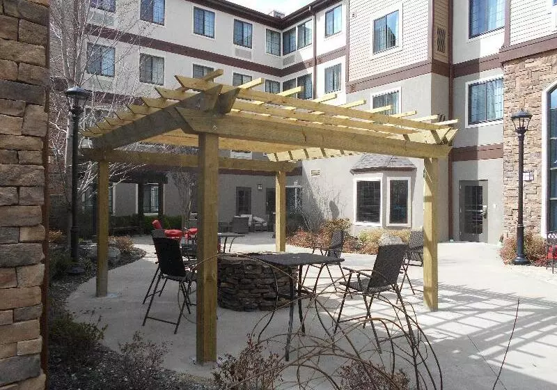 Отель Staybridge Suites Fayetteville, An Ihg