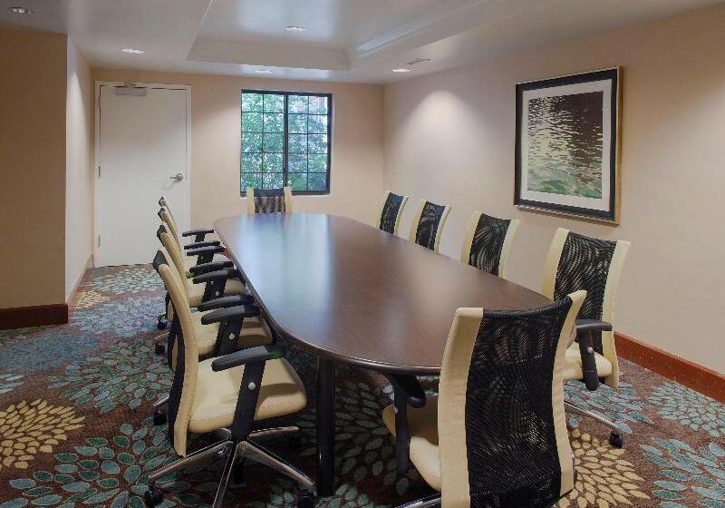 酒店 Staybridge Suites Fayetteville, An Ihg