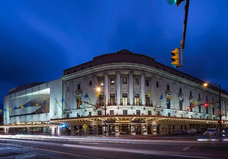Otel Staybridge Suites Rochester University, An Ihg