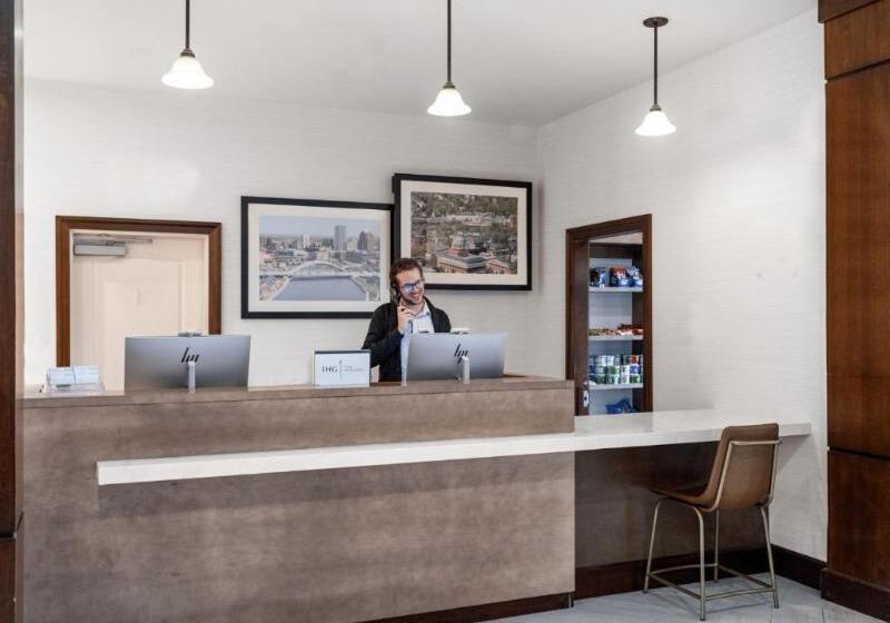 Hotel Staybridge Suites Rochester University, An Ihg