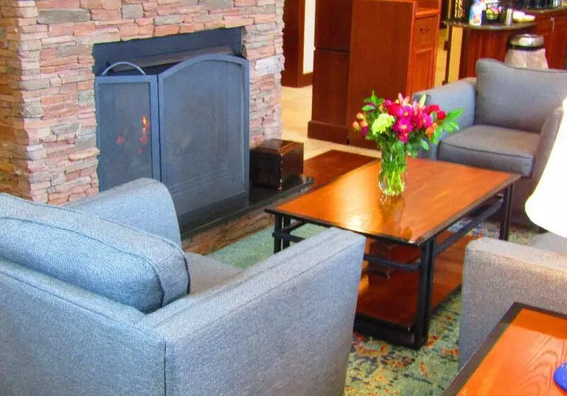 Otel Staybridge Suites Rochester University, An Ihg