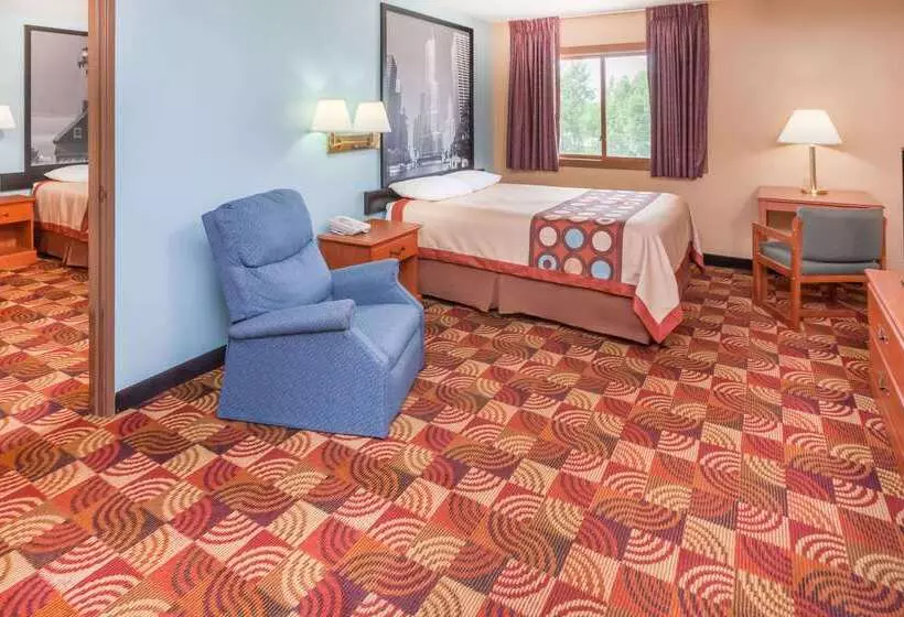 فندق Super 8 By Wyndham Shipshewana