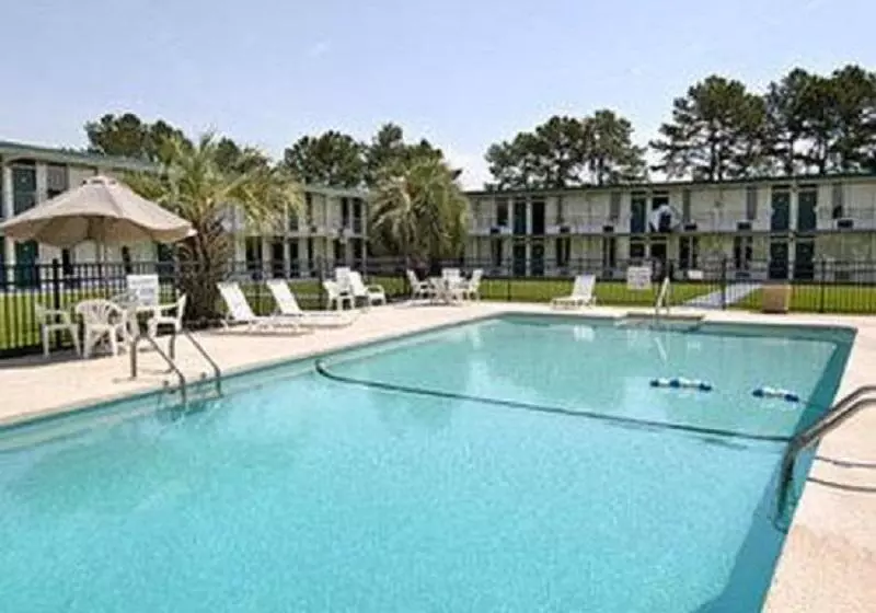 Hotel Super 8 By Wyndham Florence Sc I 95 North   Hwy 76