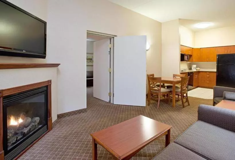 호텔 Wyndham Garden Erie