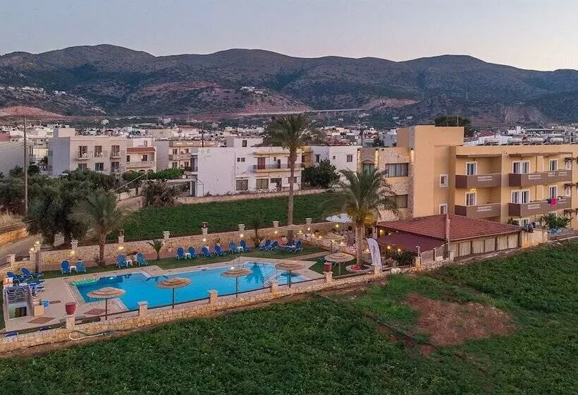 Danelis Studios & Apartments