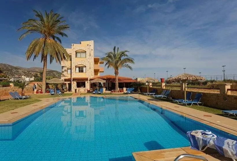 Danelis Studios & Apartments