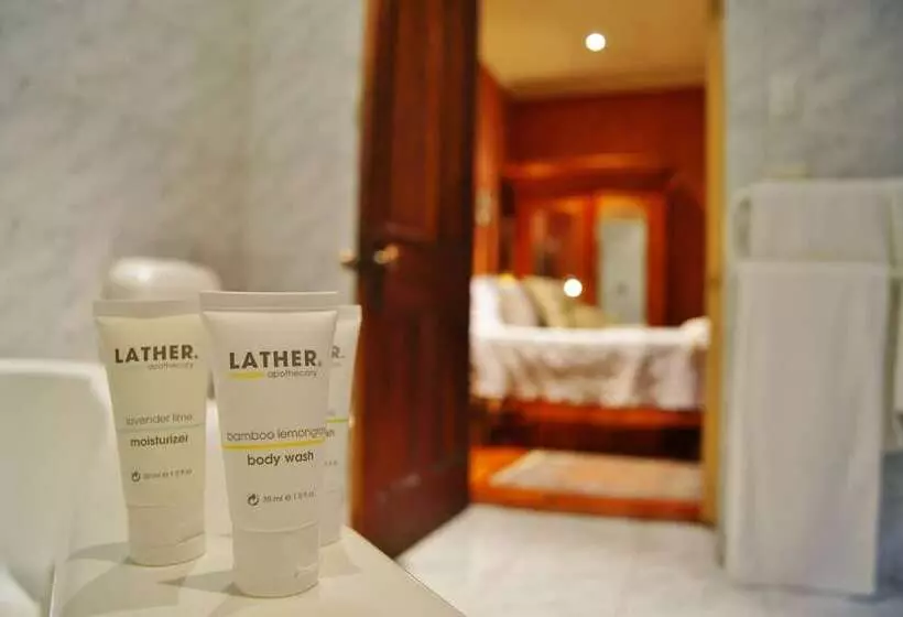 Hotelli North Adelaide Heritage Cottages & Apartments