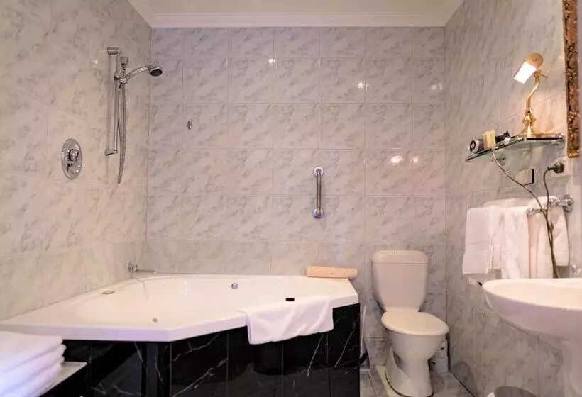 Hotelli North Adelaide Heritage Cottages & Apartments