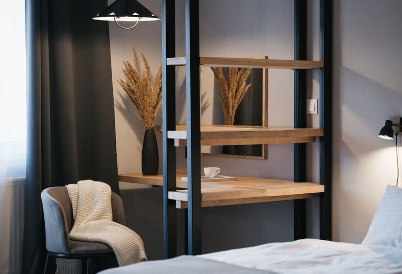 Отель Arboretum