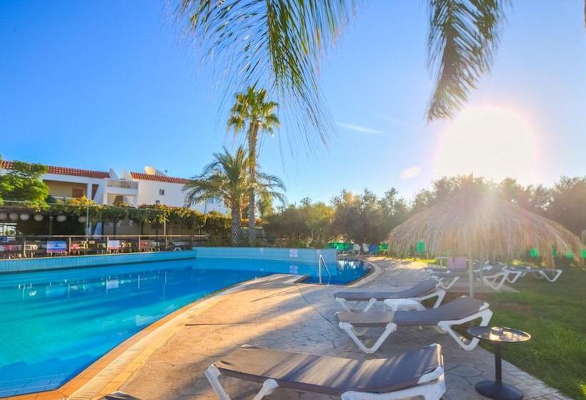 فندق Captain Karas Holidays Apartments