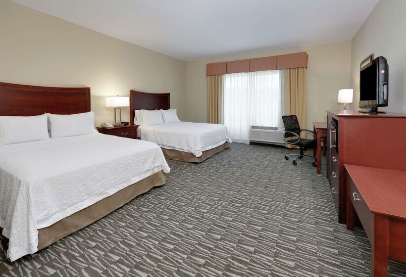 בית מלון כפרי Hampton Inn & Suites Southern Pines Pinehurst