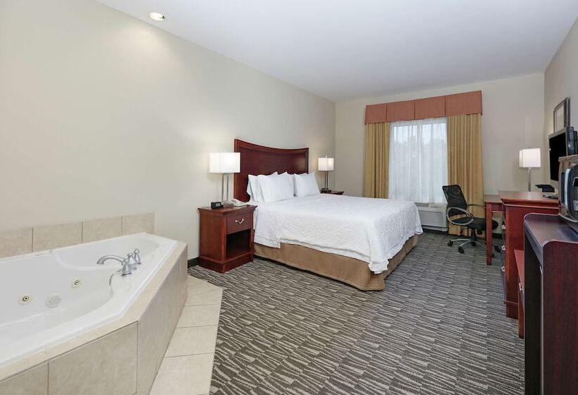 בית מלון כפרי Hampton Inn & Suites Southern Pines Pinehurst