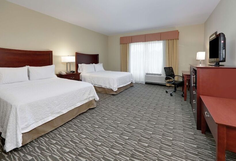 בית מלון כפרי Hampton Inn & Suites Southern Pines Pinehurst