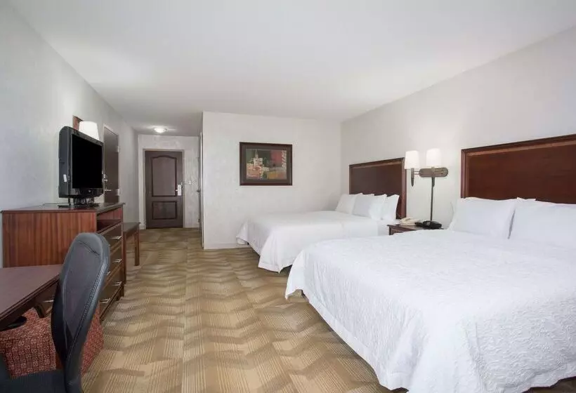ホテル Hampton Inn Siloam Springs