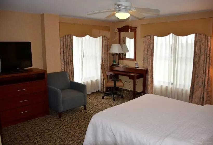 ホテル Homewood Suites By Hilton Brighton