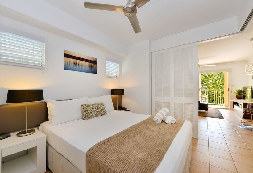 فندق Port Douglas Apartments   Adults Only Oasis