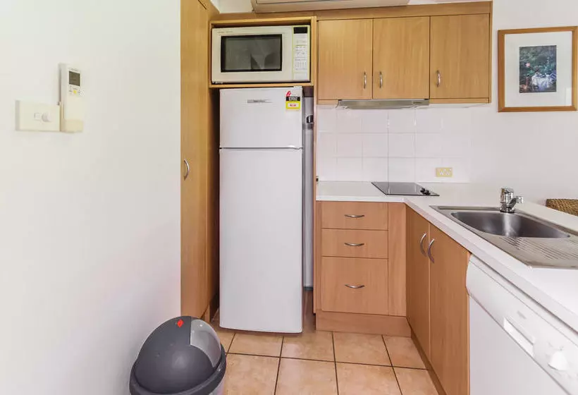 Hotel Port Douglas Apartments   Adults Only Oasis