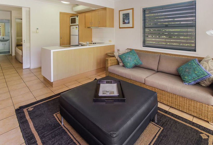 فندق Port Douglas Apartments   Adults Only Oasis