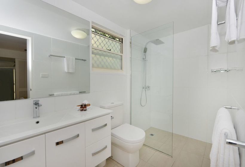 فندق Port Douglas Apartments   Adults Only Oasis