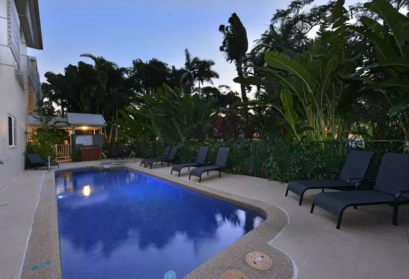Hotel Port Douglas Apartments   Adults Only Oasis