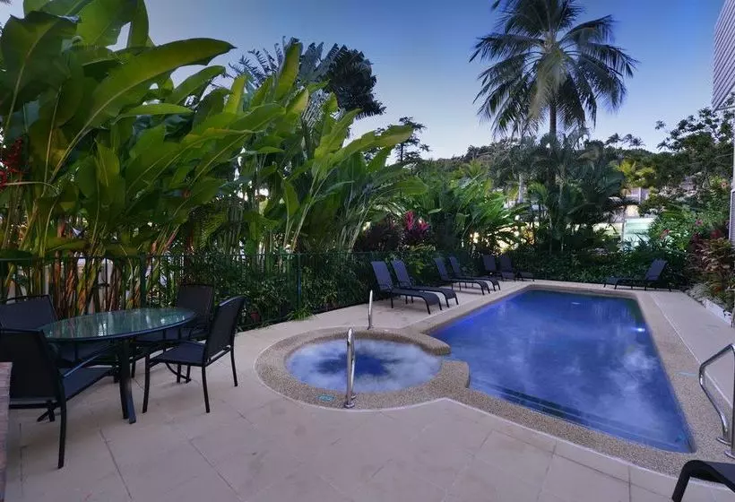 Hotel Port Douglas Apartments   Adults Only Oasis