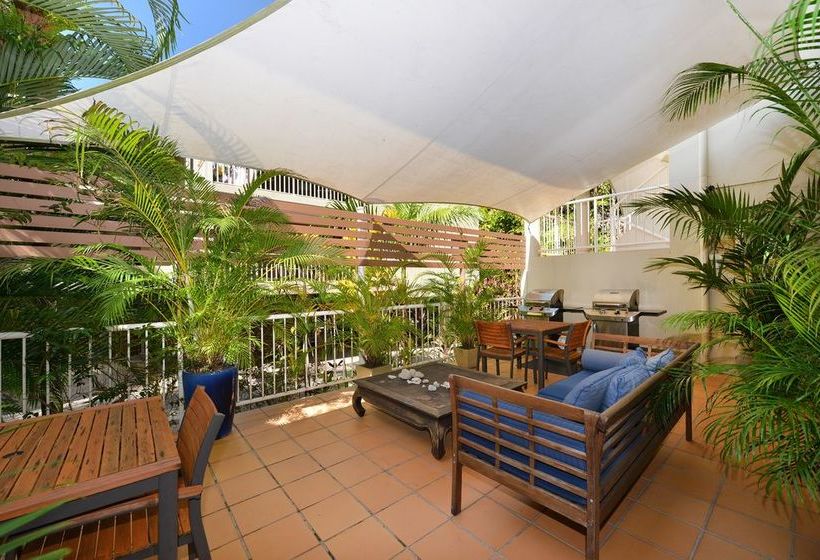 فندق Port Douglas Apartments   Adults Only Oasis