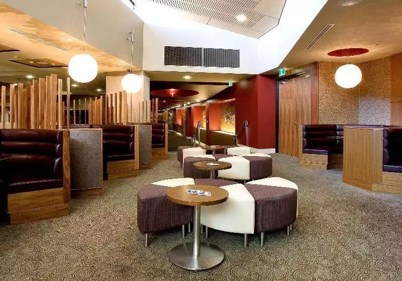 בית מלון כפרי Mercure Sydney Liverpool