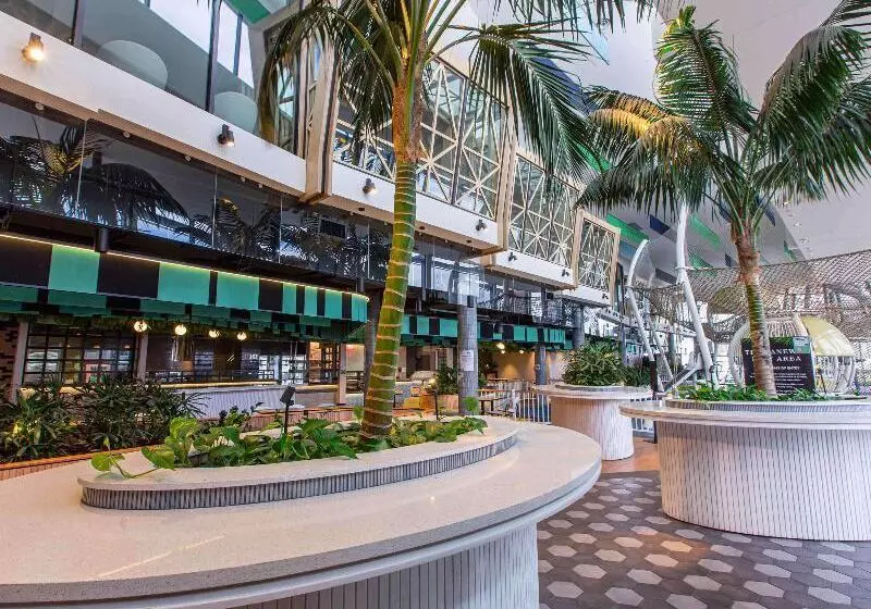 בית מלון כפרי Mercure Sydney Liverpool