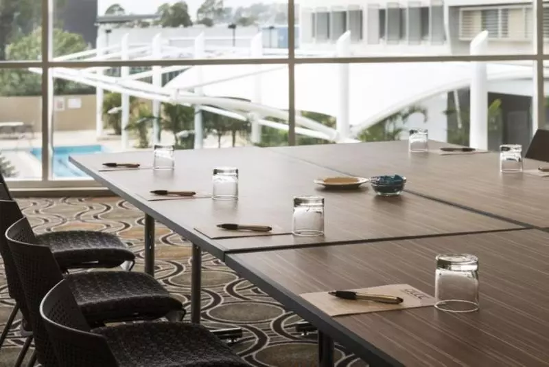 בית מלון כפרי Mercure Sydney Liverpool