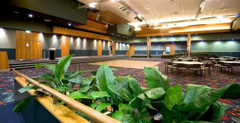 בית מלון כפרי Mercure Sydney Liverpool