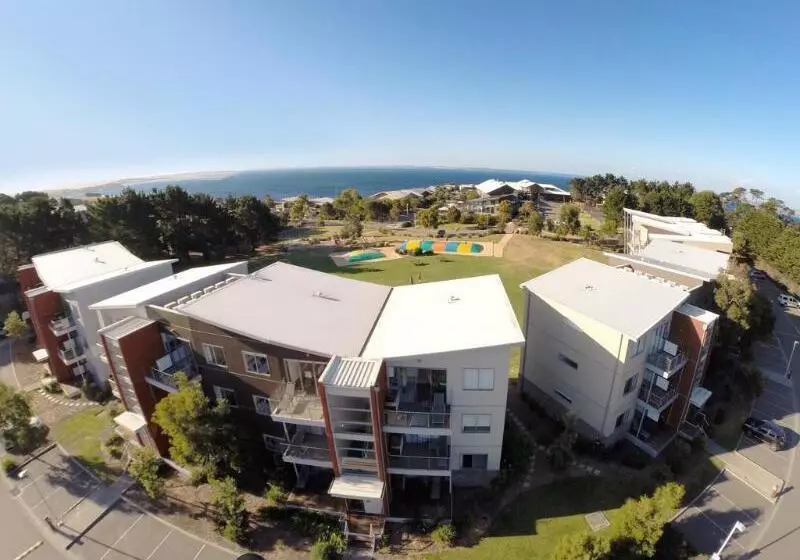 בית מלון כפרי Silverwater Resort Phillip Island