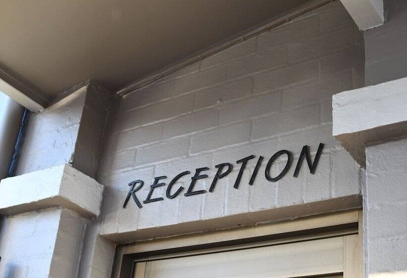 酒店 The Town House Motor Inn